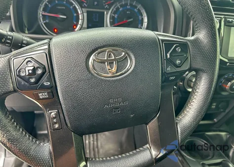 2016 Toyota 4Runner Sr5/Sr5 Premium z USA, uszkodzony, nr VIN JTEBU5JR3G5283669